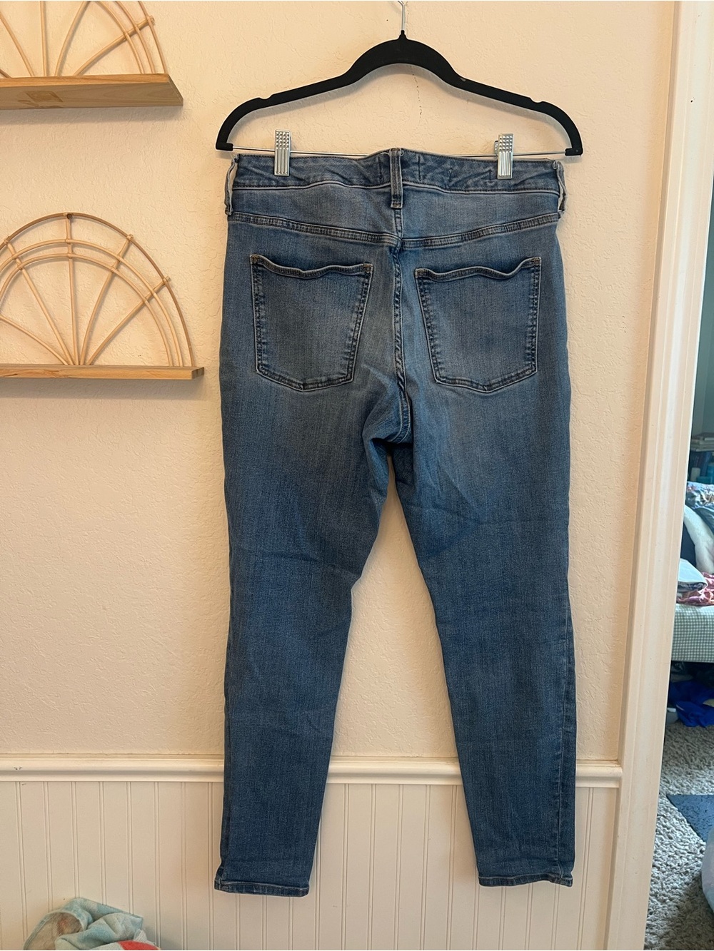 Universal Thread Ripped Mid Blue Skinny Jeans - Picture 2 of 4
